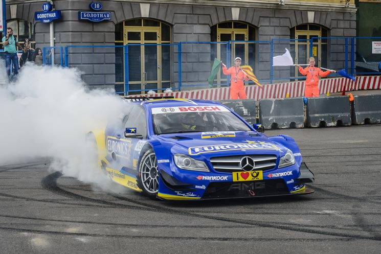 Schumacher in einem seiner letzten Rennen als DTM-Fahrer (© Mikhail Kolesnikov / Shutterstock.com)