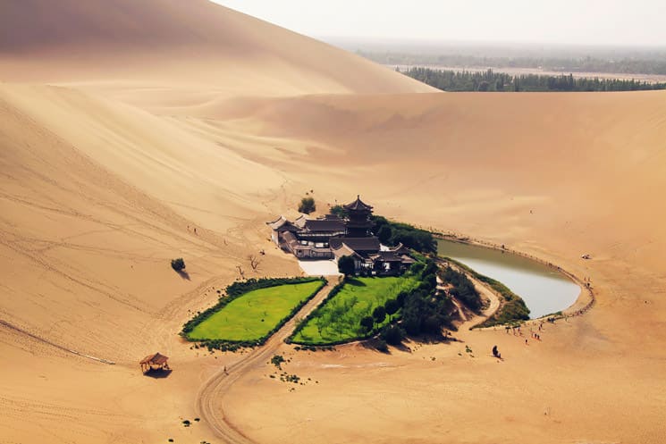 Crescent-Lake-in-Gansu-in-China
