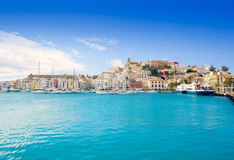 Party-auf-Ibiza-in-Spanien