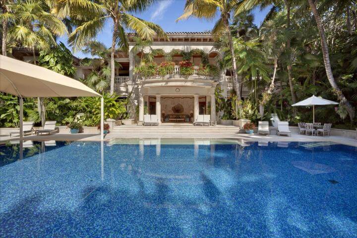 Paradiesische Villa mit Privatstrand für 186 Millionen Euro in Florida
