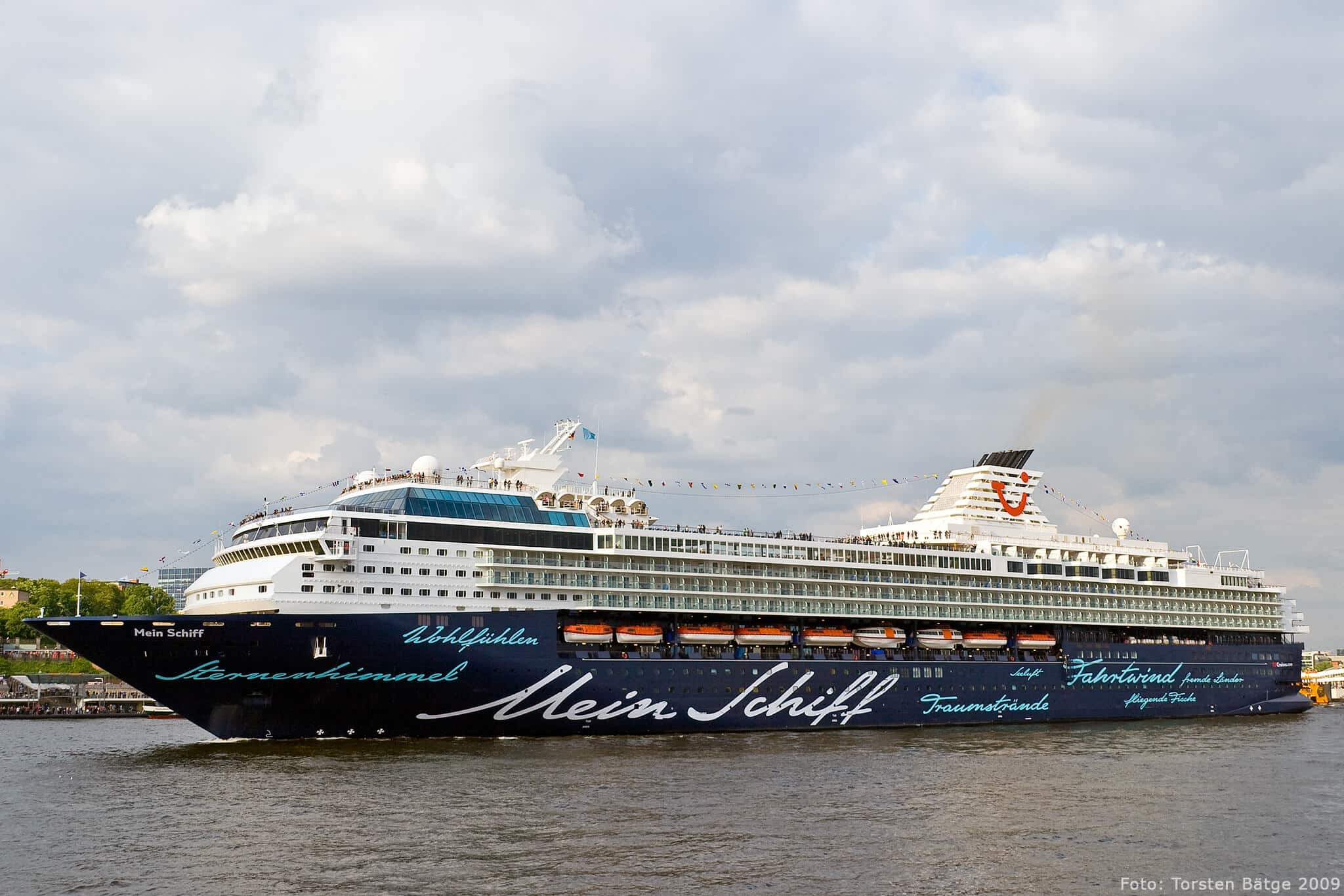 Das alte „Mein Schiff 1“ hat ausgedient – ein neuer Luxusliner nimmt seinen Platz sein Das alte „Mein Schiff 1“ hat ausgedient – ein neuer Luxusliner nimmt seinen Platz sein