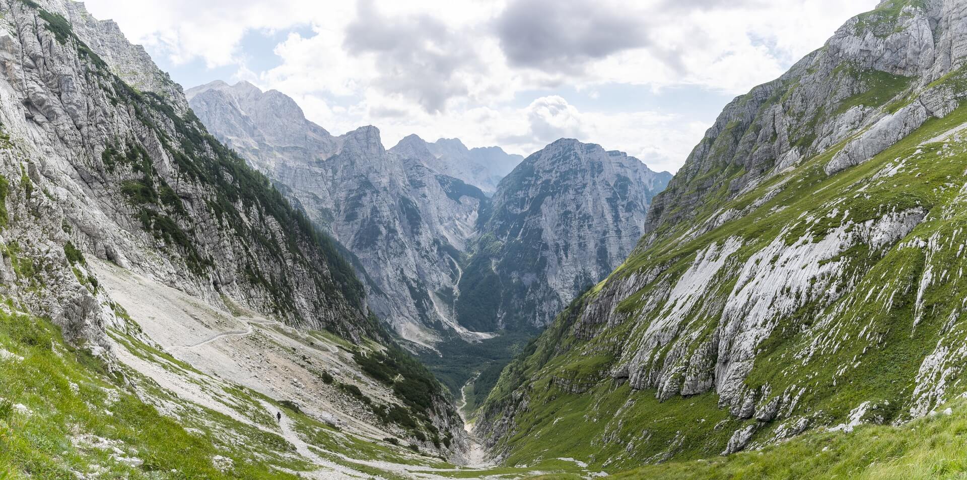 Dies sind die 10 schönsten (langen) Wanderrouten in Europa Dies sind die 10 schönsten (langen) Wanderrouten in Europa