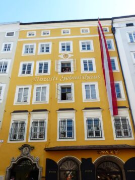 Getreidegasse 9 - das Geburtshaus von Wolfgang Amadeus Mozart
