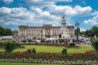 Buckingham Palace: Wachablösung und königliches Flair
