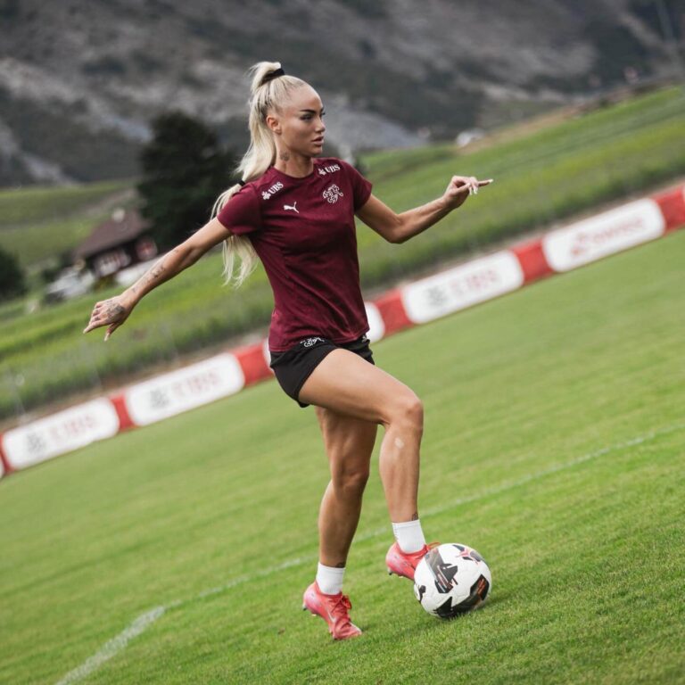 Alisha Lehmann: Das Vermögen der Schweizer Fußballspielerin und ihr Leben im Rampenlicht